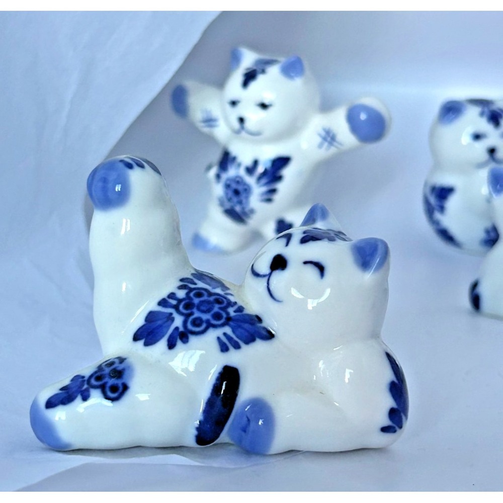 Gzhel Vintage‎ Russian Folk Art Porcelain Cats Blue White Figurine Exercise Yoga - Picture 16 of 16